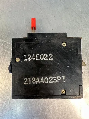 Allen Bradley 124E022 600V Std Pilot Duty Relay 218A4023P1 (4c-37)