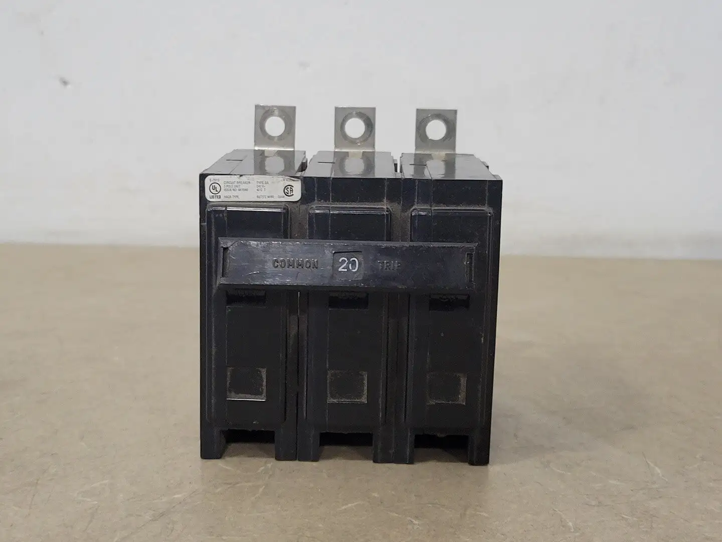 USED EATON BAB3020H