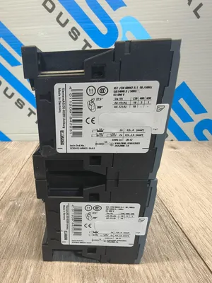 Used SIEMENS 3RH2131-2FB40 Misc Electrical & Power Parts South Carolina US | ESS Industrial Equipment Sales #1310333