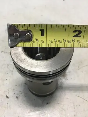 USED VICKERS 25-D10-30