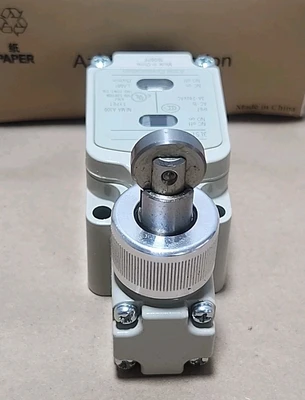 NEW Azbil 3LS1-JE