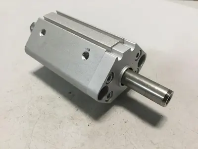 USED SMC CDQ2KWB25-25DZ