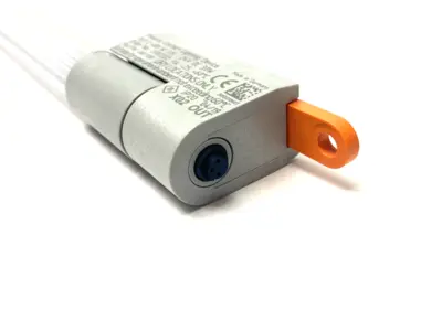 USED PHOENIX CONTACT LED ENCLOSURE LIGHT STRIP 375MM