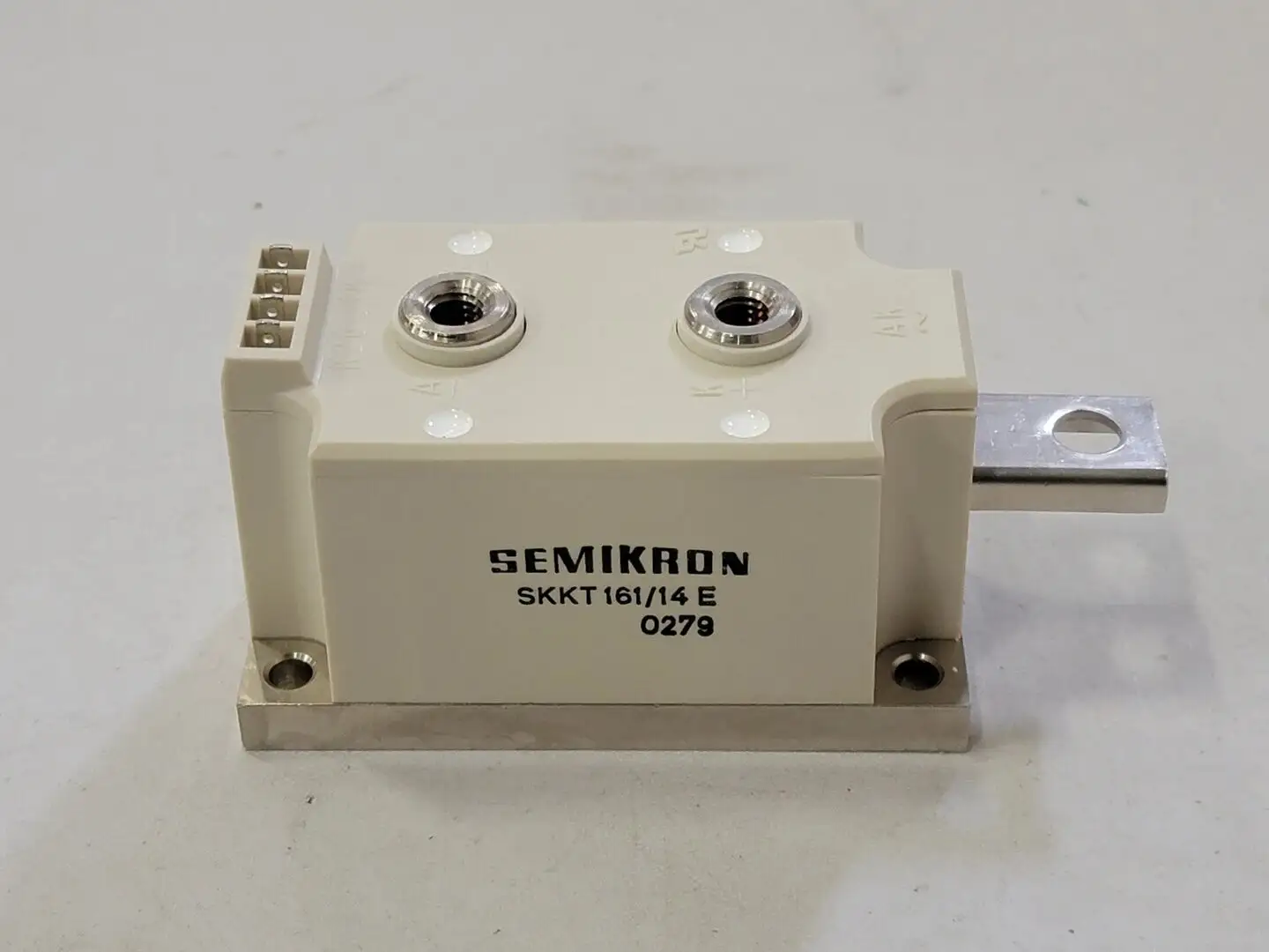 USED SEMIKRON SKKT161/14E