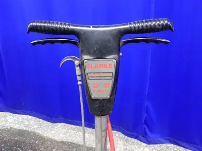 USED CLARKE 1000