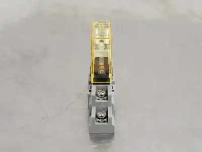 USED IDEC RH1B-UDC24V