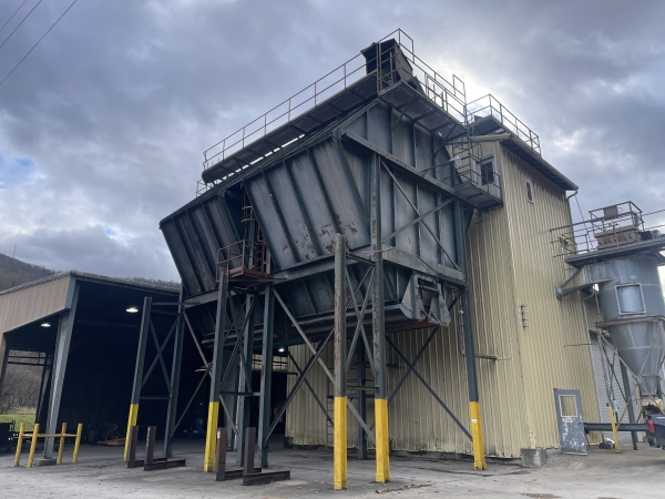 Peerless Two (2) 30 Unit Momo Chip Bins