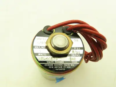 Honeywell Skinner V5L44870 Solenoid Valve 2-Way NC 75 PSI 120V Coil 1/8" NPT SS