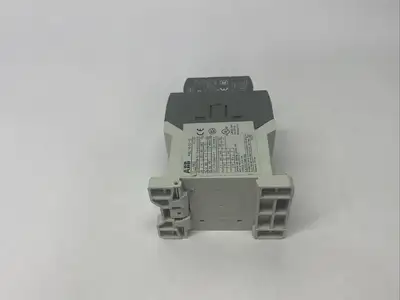Used ABB 3-Phase Motor Contactor 24VDC 3-Pole PLC Contactors Michigan US | Maverick Industrial Sales #1392680