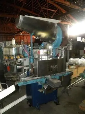 USED RESINA S-30 CAPPER