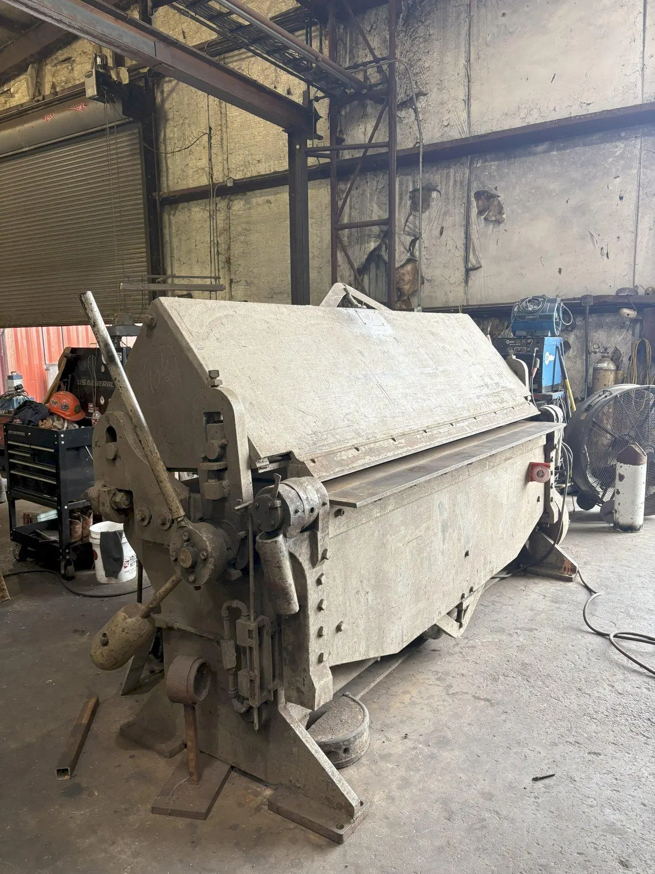 8' x 1/4" CHICAGO DREIS & KRUMP POWERED APRON BRAKE: STOCK 23704