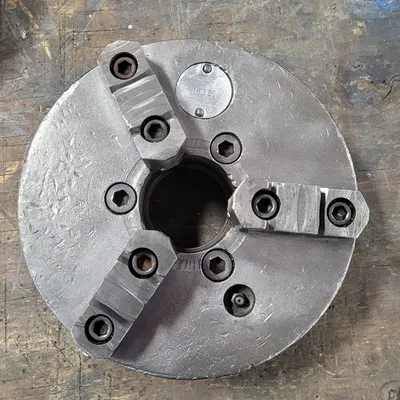 CUSHMAN 8in - 3 Jaw Chuck Tooling & Accessories, Lathe Chucks | Machinery Central (1)