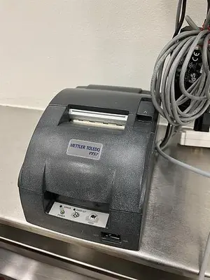 Mettler Toledo model IND560 24" long x 24" wide stainless steel floor scale