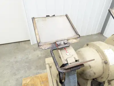 Showa SGK-N Bench Grinder Dust Collector Stand 8" 3000 RPM 230V 3Ph