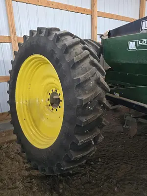 USED 2022 JOHN DEERE 8R 280