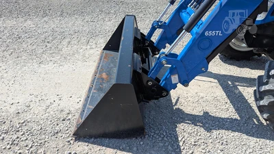 USED 2011 NEW HOLLAND T4.75