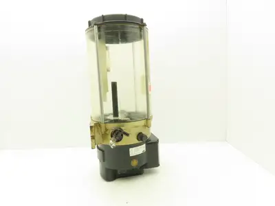 Lincoln 080088 P653S Electric Grease Lubricator Pump 120VAC 8-Liter