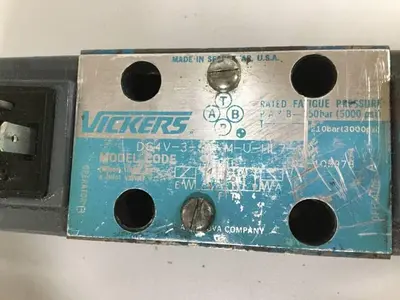 USED VICKERS DG4V-3-6C-M-U-HL7-60