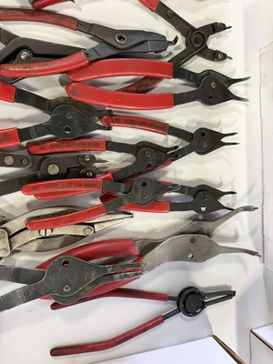 Used _UNKNOWN_ _UNKNOWN_ Pliers Michigan US | Miedema Asset Management Group #1371928