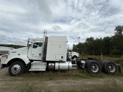Used 2012 KENWORTH T800 TRUCK TRACTOR Conventional trucks Michigan US | Miedema Asset Management Group #1709452