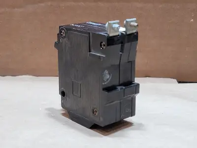 20 Amp, 2 Pole, 120/240 Volts CIrcuit Breaker