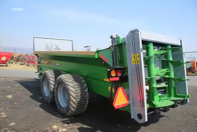 New | in-Stock 2026 TUBELINE NITRO 440LS Manure Spreaders Pennsylvania US | Zimmerman Farm Service #1410425