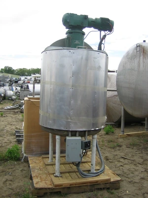 _UNKNOWN_ 175 GALLON Stainless Steel Tanks | Perry Equipment (1)