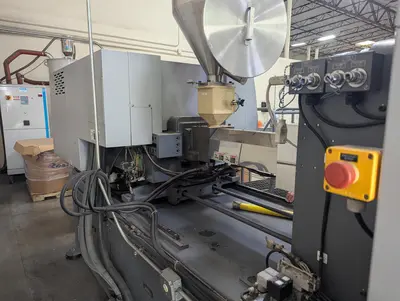 2010 TOSHIBA EC200SXV50-8B Injection Molding Horizontal/Vertical | Machinery Network (15)