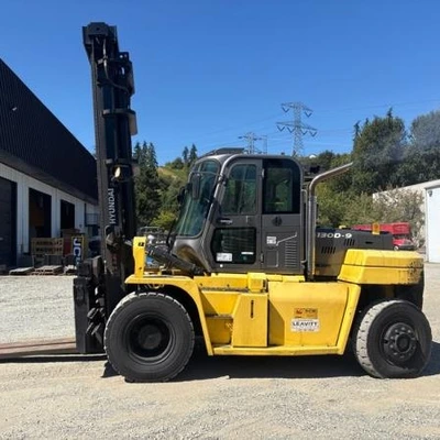 Used 2016 HYUNDAI 130D-9 Internal Combustion Forklifts: Pneumatic Tire Washington US | Leavitt Machinery #1443675