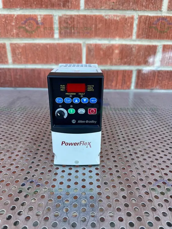 Used ALLEN BRADLEY POWERFLEX 4 22A-D1P4N104  SERIES A AC DRIVE 0.5 HP Electronics & Components California US | Equipment Lab #685297
