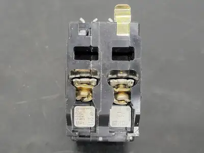 USED SQUARE D QO215