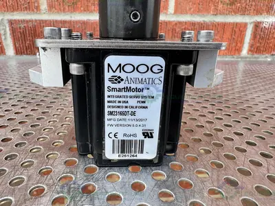 USED MOOG SM23165DT-DE INTEGRATED SERVO SMART MOTOR WITH/ CABLES