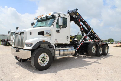 New | in-Stock 2027 WESTERN STAR 47X Hooklifts & Roll-Offs Texas US | Roll Off Truck World #1492010