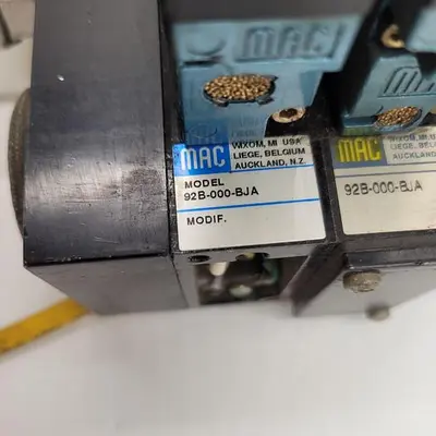 USED MAC TWO 92B-FAB-000-DM-DDAP-1DM MOUNTED ON TWO VALVES 92B-000-BJA WITH MUFFLERS & WIRING