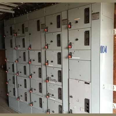 General Electric 600 Volt 8000 Line MCC Section