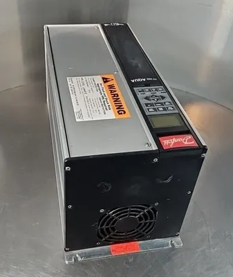 DANFOSS VLT 5000 AQUA 5027 AT4CN1STR0DLF00A00 Drive Loc1F