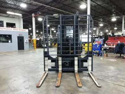 USED 2020 YALE GLC080