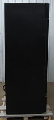 142-1070 True GDM-72-HC 3 Glass Door Self Contained Reach In Cooler with LED