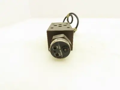 Nachi OW-G01-W1-CR-D2-3104B Hydraulic Modular Pressure Switch Valve