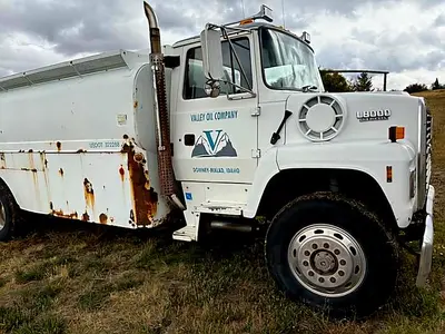 USED 1994 FORD LN8000