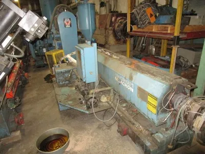 CINCINNATI MILACRON 3.5" extruder Extruders, Low Boy 2.6" - 3.5""" | Mark One Machinery (11)