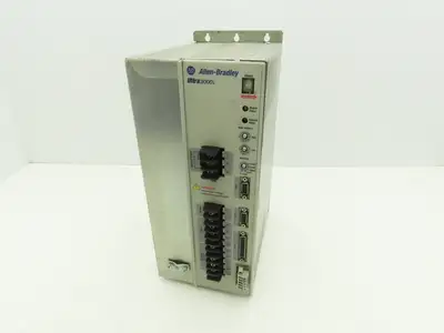 Allen Bradley 2098-DSD-HV100X-DN Ultra 3000 Servo Drive 3Ph Series B FW. V1.53