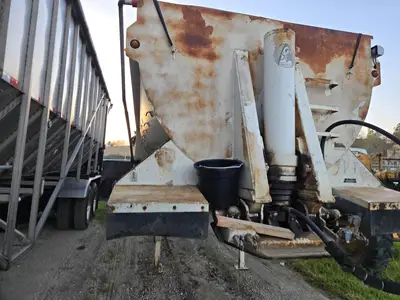 USED 2009 DRAGON 28FT