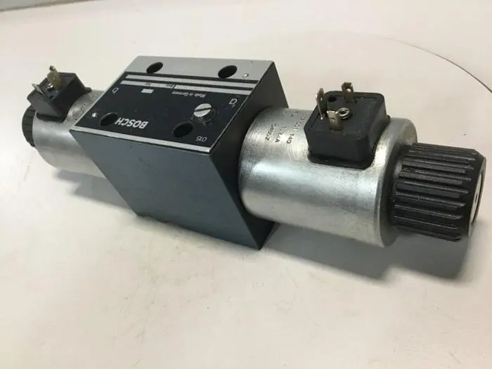 Used BOSCH 0 810 001 776 Valves/Fittings Michigan US | Ideal Machinery #608112