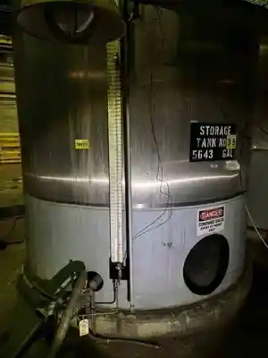 5600 gallon stainless steel tank