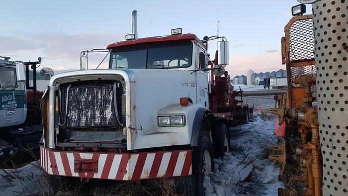 Used 1994 FREIGHTLINER FLD120SD CONVENTIONAL 4 AXLE OILFIELD PUMP/KILL TRUCK Misc Trucks Saskatchewan CA | Chad Equipment #466859
