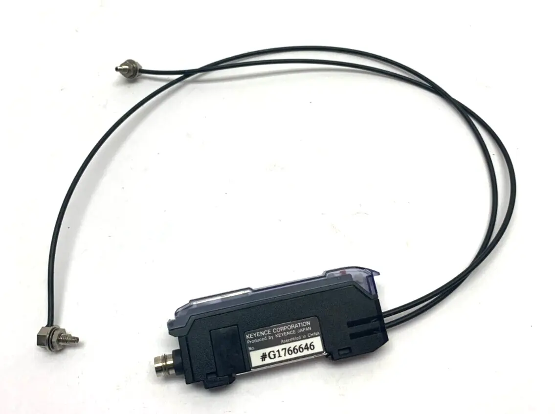 Used KEYENCE FS-V33CP Photoelectric Sensors Michigan US | Maverick Industrial Sales #1493986