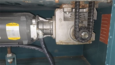 8" x 40" CDS Cleated Two Belt Puller, Model CCH 40-8, 3hp, New in 2005