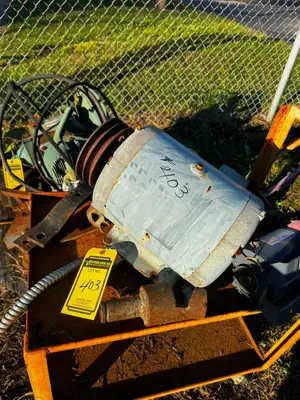 Used _UNKNOWN_ _UNKNOWN_ Portable Generators Ohio US | Myron Bowling Auctioneers Inc #1518710