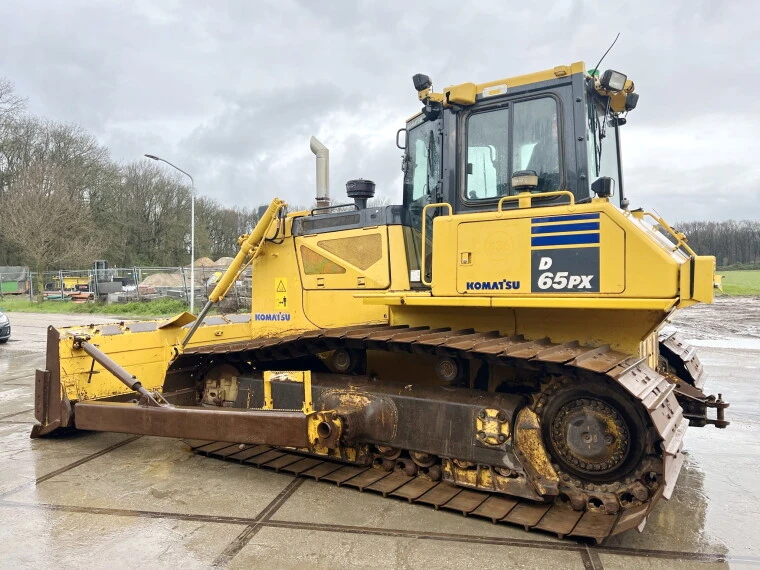 USED 2017 Komatsu D65PX-17